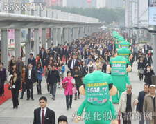 ���ڈ�(ji��n)�������ڳ�Խ�Ļ𱬑�(zh��n)ʿ