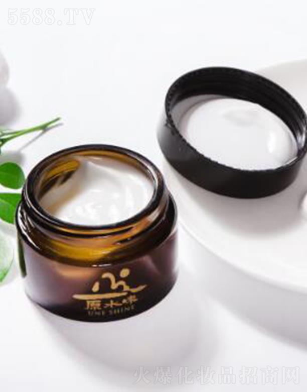 �Q(m��o)�����I(y��)(����)���޹�˾��ԭˮζ���w�������A����غ����B(y��ng)�aˮ���w��ˬ���āƽ��ˮ��30ml