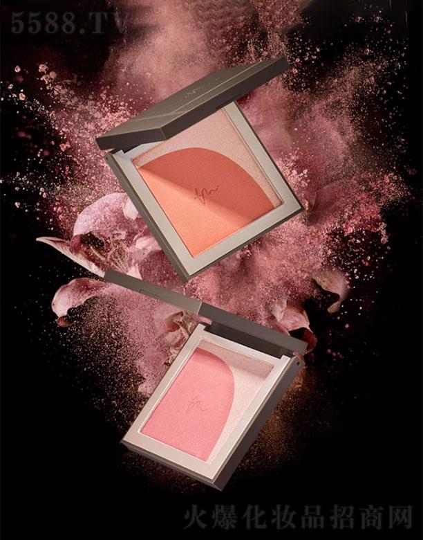 ��퍻��yƷ���Ϻ������޹�˾�����ȿɆ�ɫ���t�߹�һ�w�P(p��n)