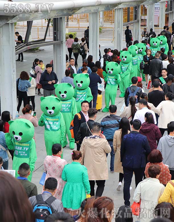 �𱬻��yƷ���̾W�������������˺���һ���ܿ�����߀�ǻ�