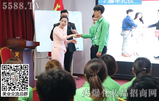 �С��Y���߱����£��o(w��)���Y���粽�y��