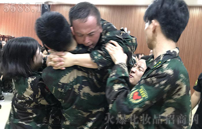 �����R̩ɽ�ƣ��R�ąf(xi��)����(chu��ng)���E