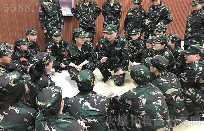 �ȳ��L������Խ���ң���ÿһ���˶��ǡ���(zh��n)ʿ����