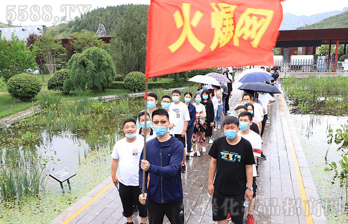 �����������ϧ��(d��ng)�£�