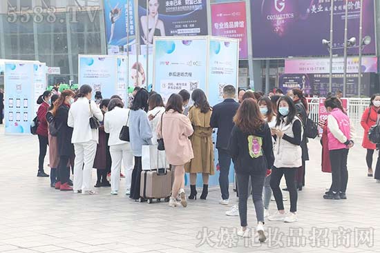 ����ʢ�磬�س��������44�óɶ����I(y��)���[��ʢ���_Ļ