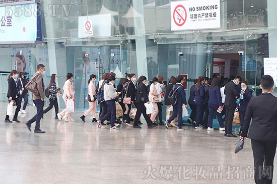 ����ʢ�����س��������44�óɶ����I(y��)���[��ʢ���_Ļ