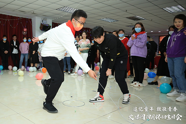 ��׷��ͯ�ꡤ�¾��ഺ���𱬾W(w��ng)4���f���Օ��A�M�e�k