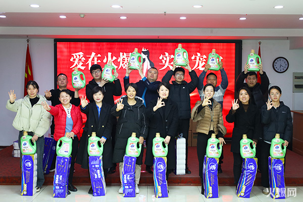 �펽�`���A�������»����𱬾W(w��ng)��T���l(f��)��Ů��(ji��)�YƷ��