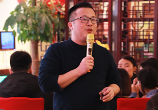 �𱬼��ˁ������������@һ����ɢ�đc������